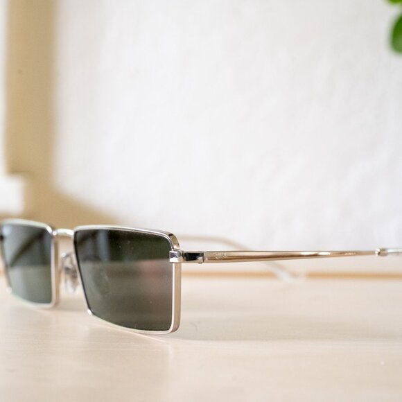 Ray-Ban Emy Bio-Based – Polished Silver Frame, Dark Lenses - Picture 5 of 8